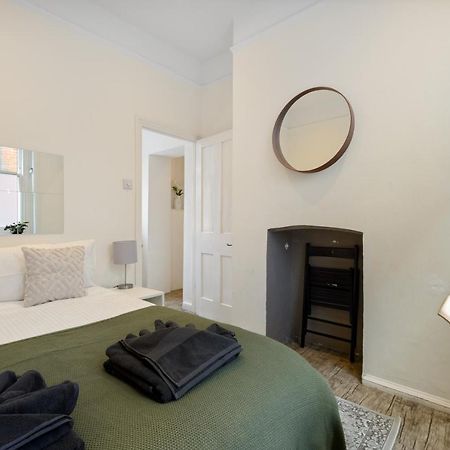 Heart Of London: 3 Bed Near Oxford St And Subway Apartment ภายนอก รูปภาพ